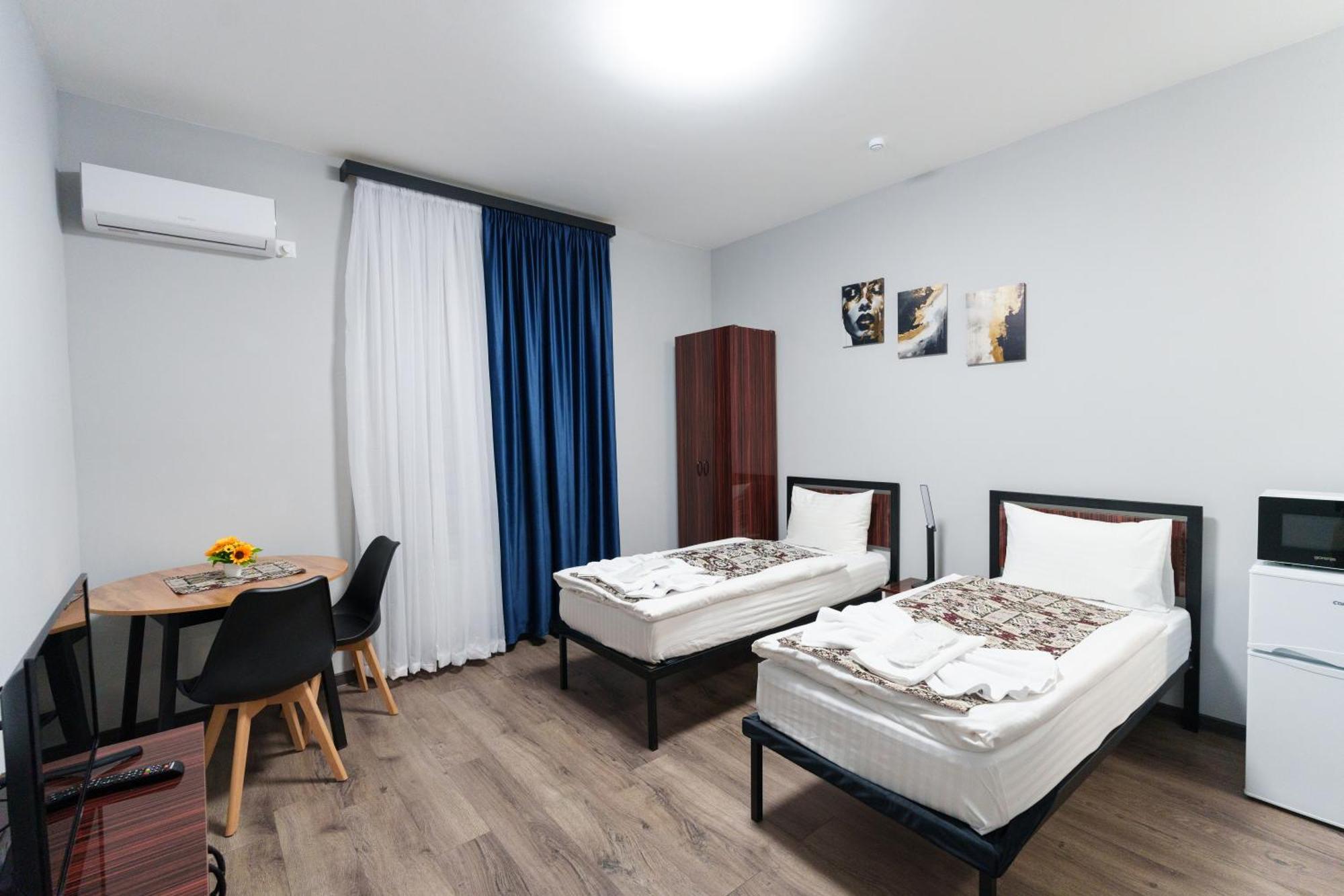 Gh Family Hotel Ереван Экстерьер фото