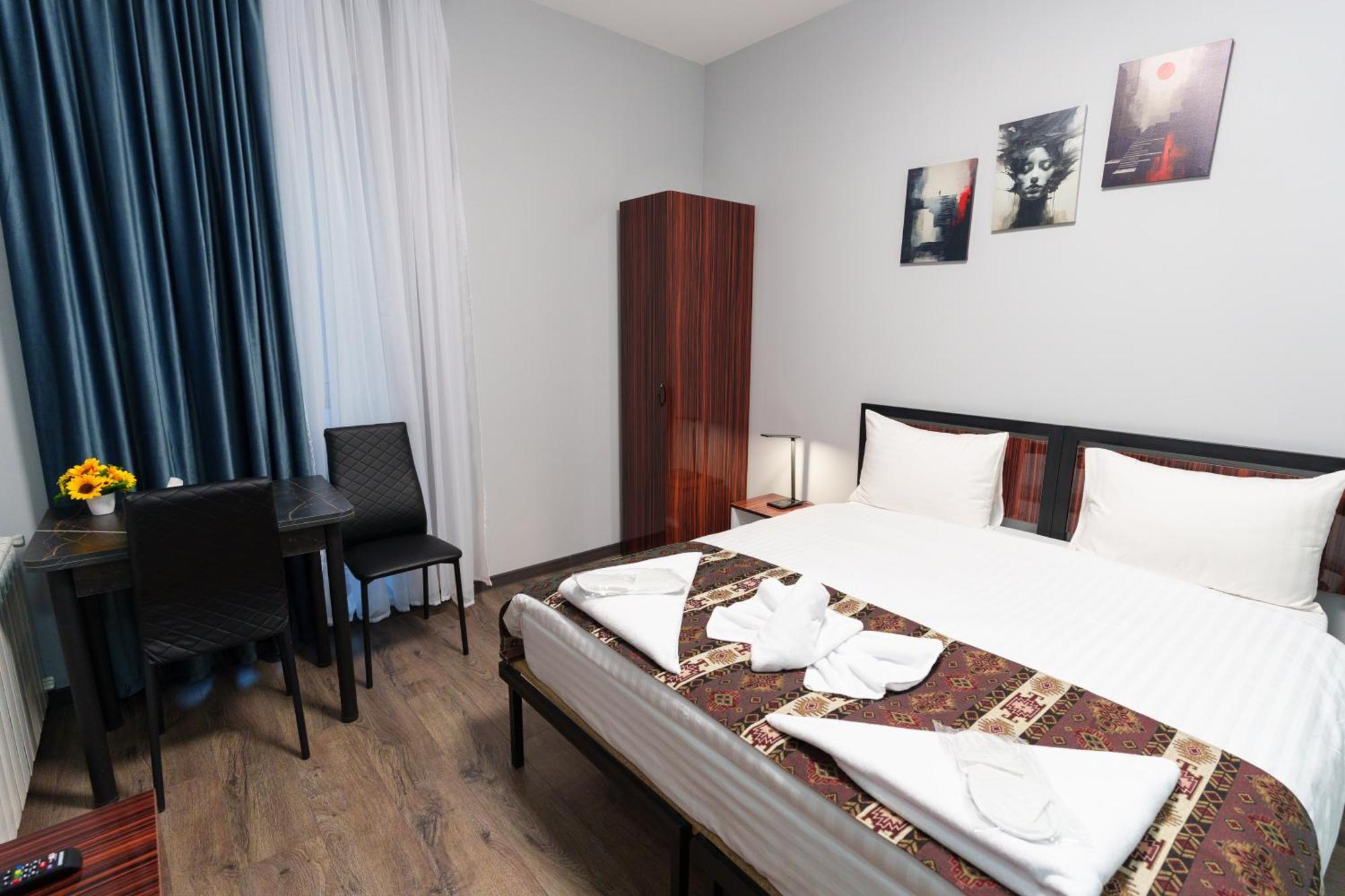 Gh Family Hotel Ереван Экстерьер фото