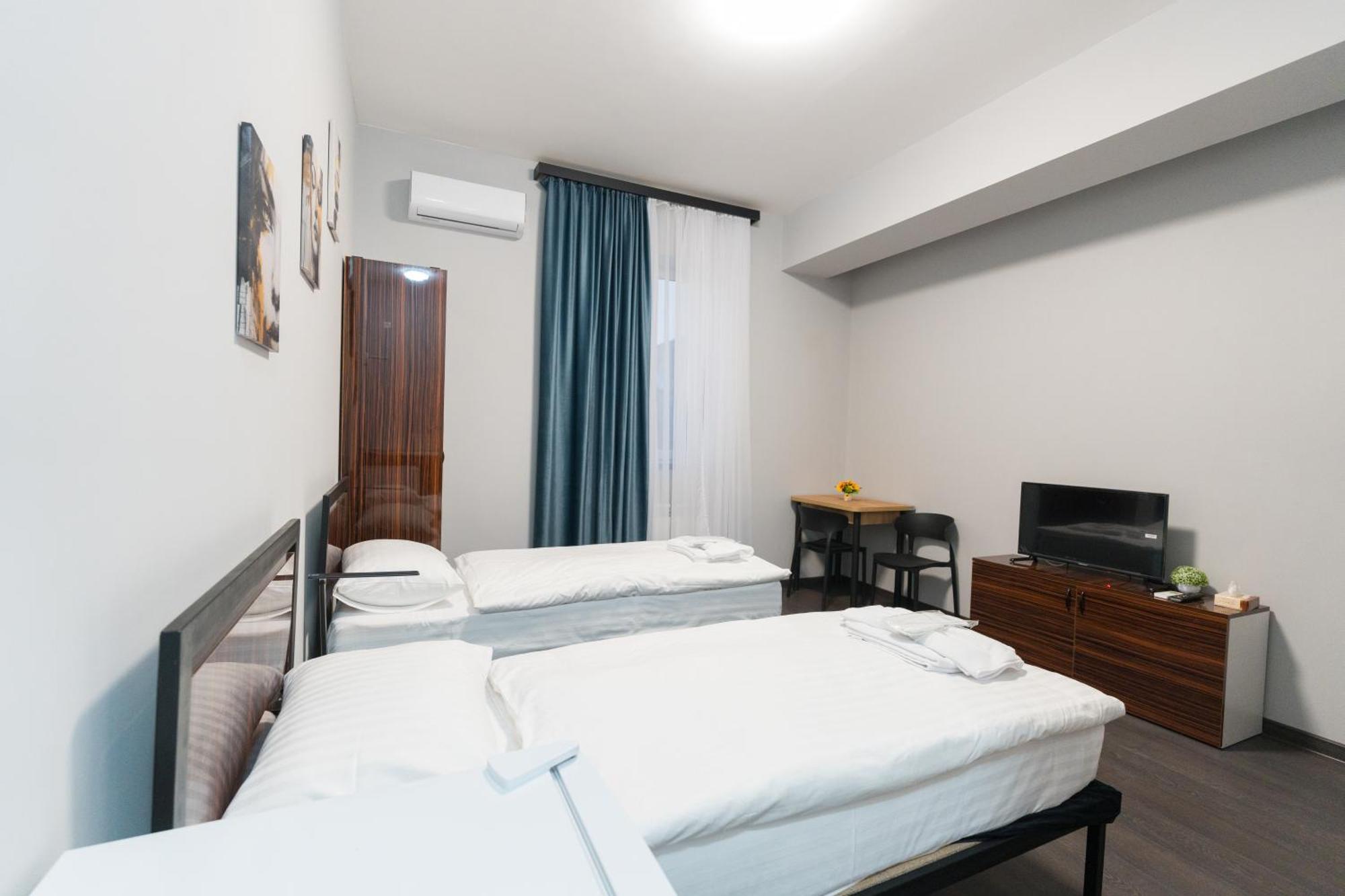Gh Family Hotel Ереван Экстерьер фото